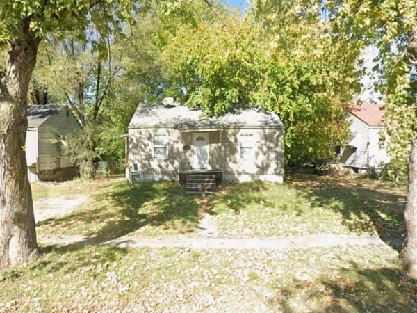 5529 Adelaide Place, East St Louis, IL 62204