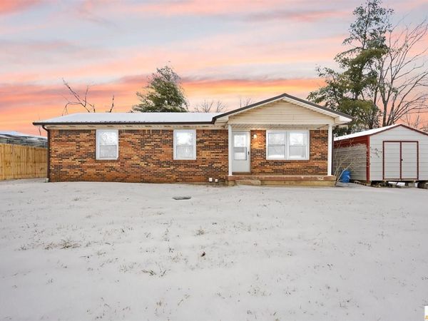 135 L and N Turnpike Road , Munfordville, KY 42749