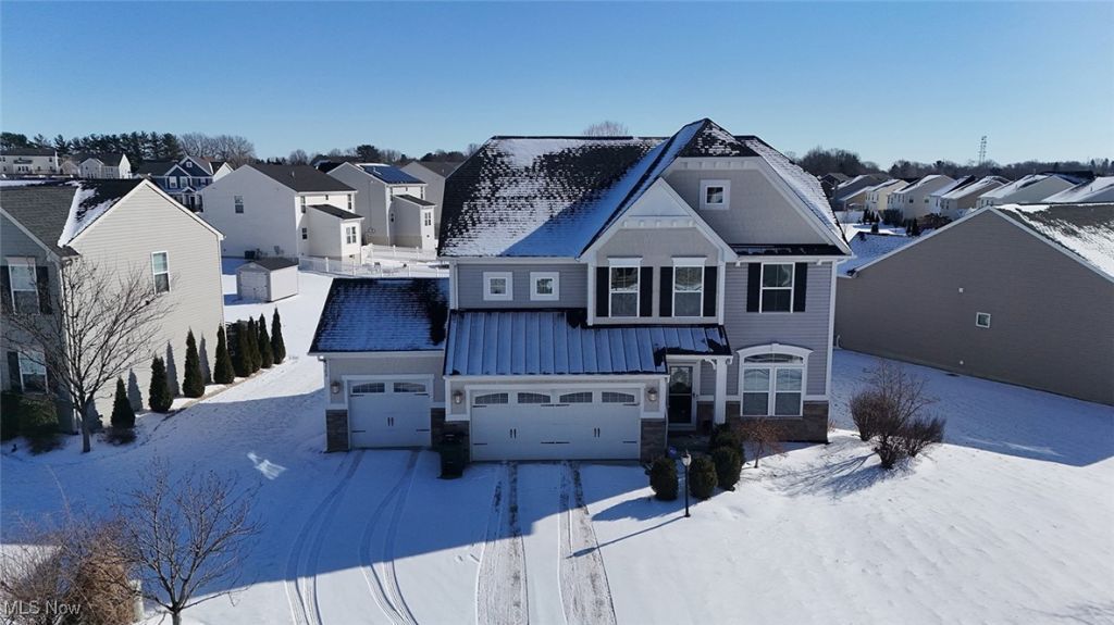 6562 Pine Bluff Avenue Ne, Canton, OH 44721 Main Photo