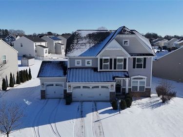 6562 Pine Bluff Avenue NE, Canton, OH 44721