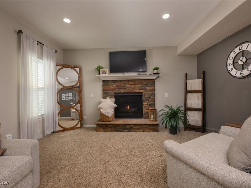 6562 Pine Bluff Avenue NE, Canton, OH 44721 Photo 10