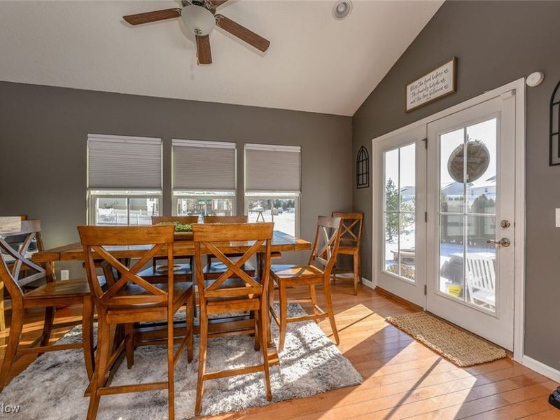 6562 Pine Bluff Avenue NE, Canton, OH 44721 Photo 12