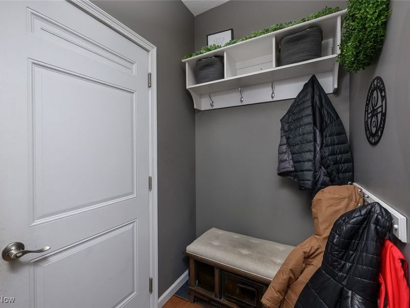 6562 Pine Bluff Avenue NE, Canton, OH 44721 Photo 16