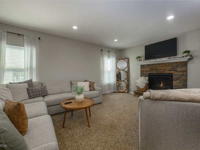 6562 Pine Bluff Avenue NE, Canton, OH 44721 Photo 9