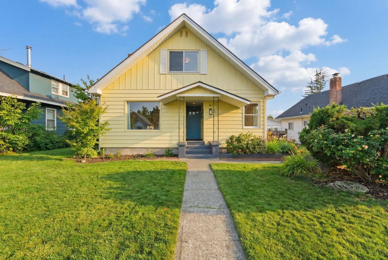 2617 W Cleveland Ave, Spokane, WA 99205 Main Photo