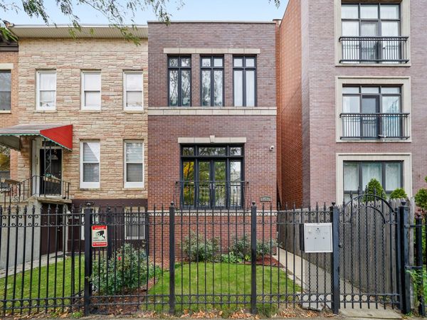 1636 W Warren Boulevard, Unit 2, Chicago, IL 60612