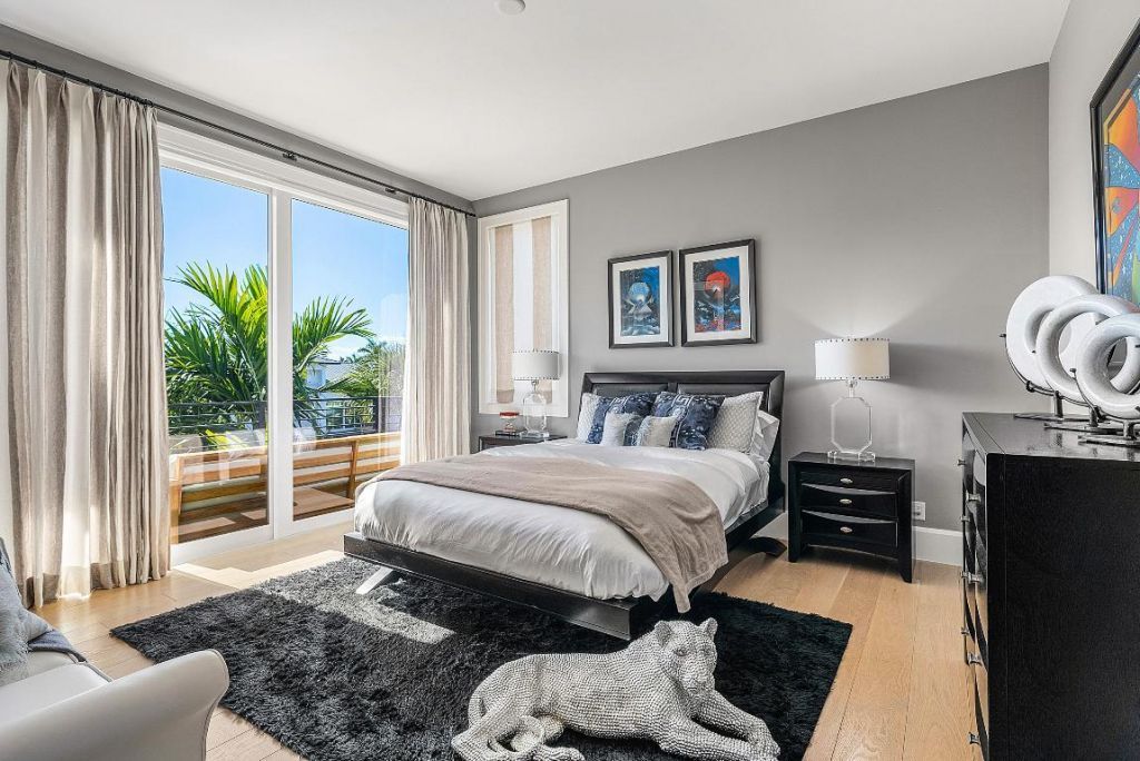 896 NE Mulberry Drive, Boca Raton, FL 33487 Photo