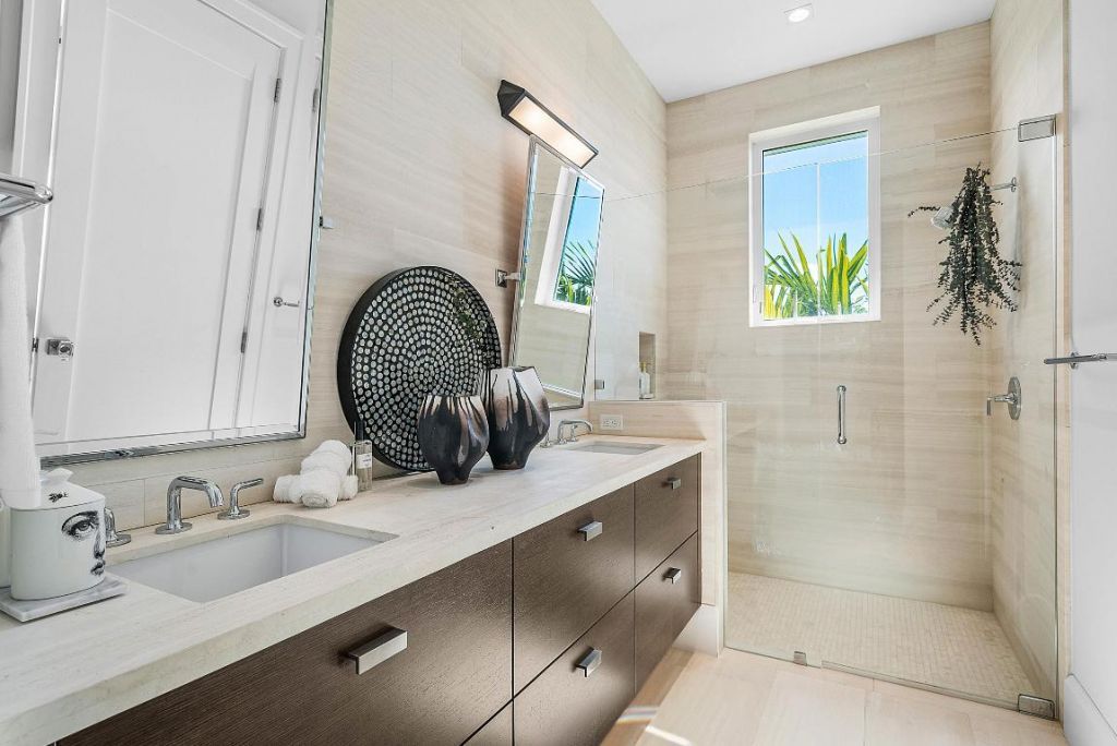 896 NE Mulberry Drive, Boca Raton, FL 33487 Photo