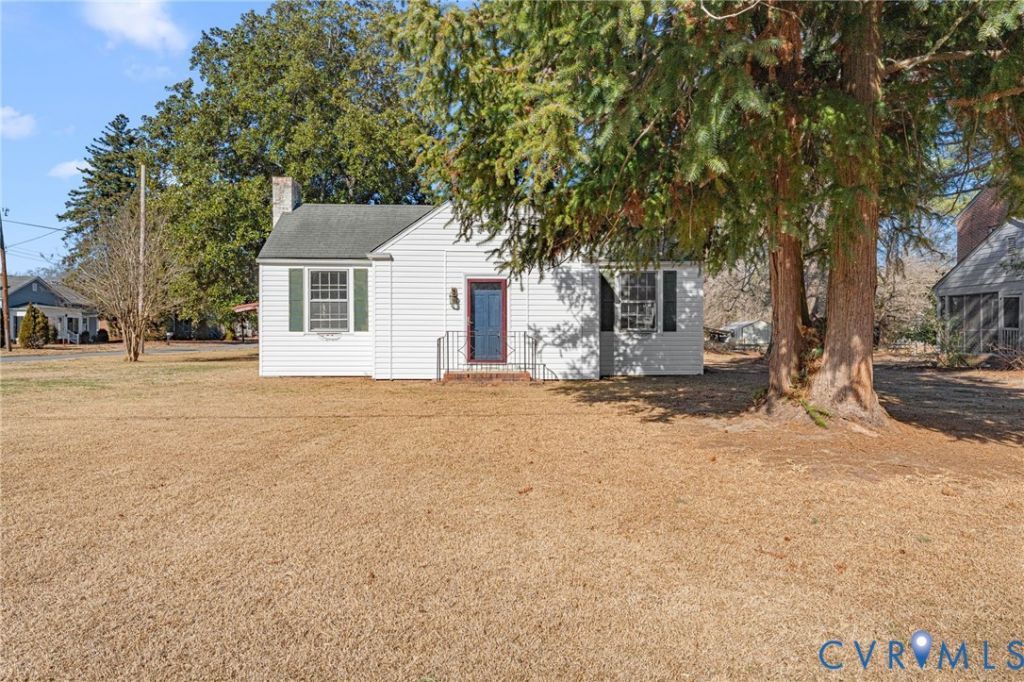 18293 Virginia Avenue, Boykins, VA 23827 Main Photo