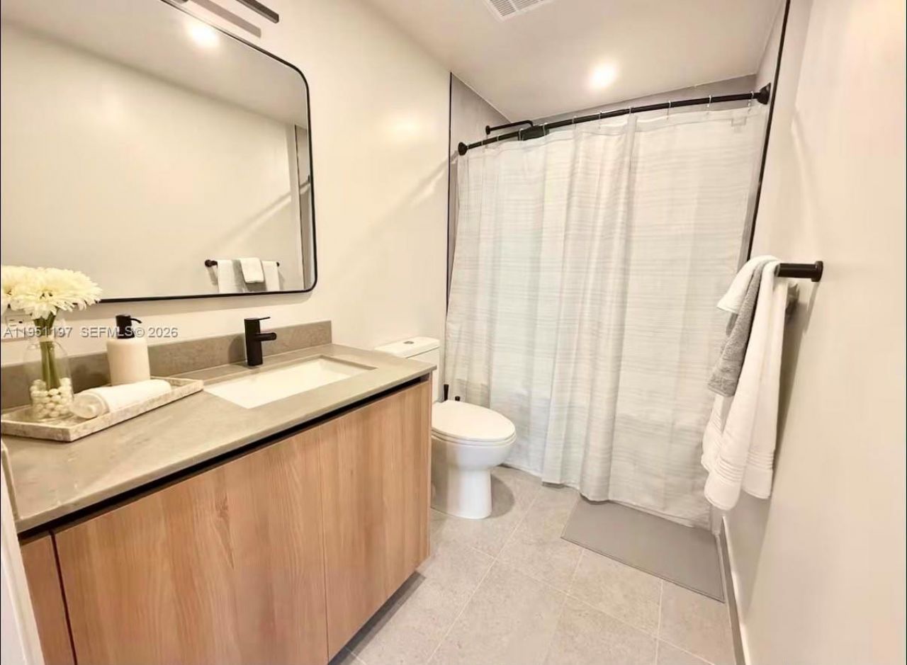 121 NE 5th, Unit 306, Miami, FL 33132 Photo