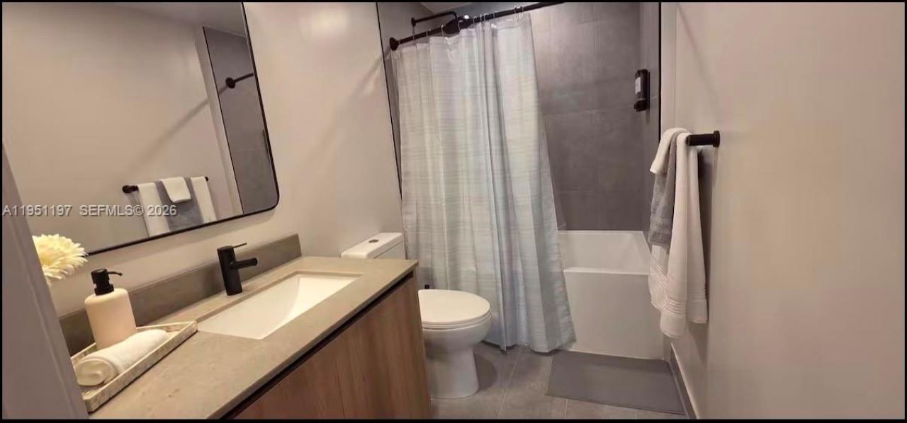 121 NE 5th, Unit 306, Miami, FL 33132 Photo