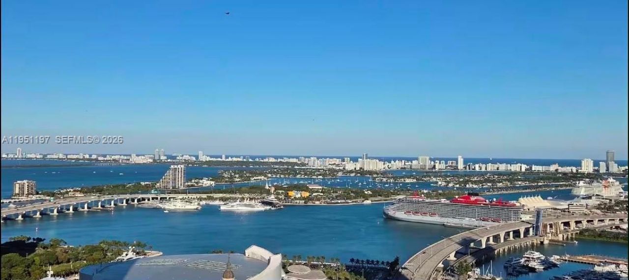 121 NE 5th, Unit 306, Miami, FL 33132 Photo