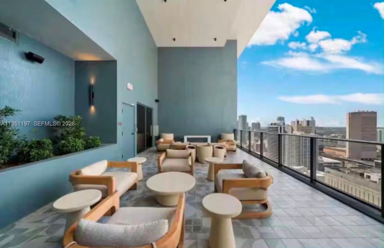 121 NE 5th, Unit 306, Miami, FL 33132 Photo