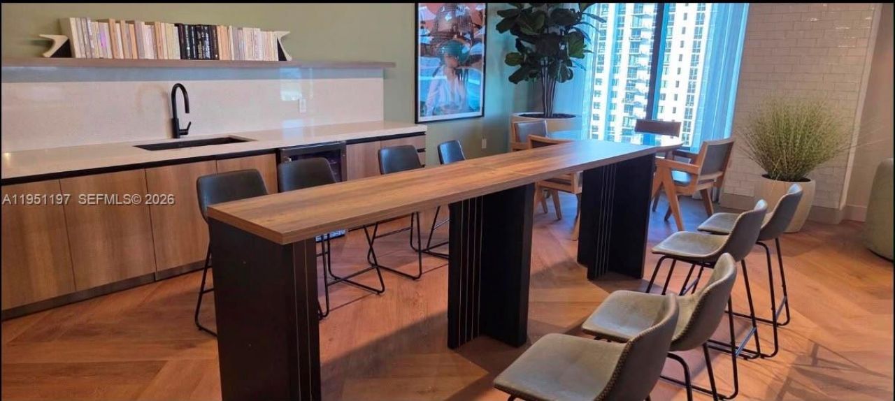 121 NE 5th, Unit 306, Miami, FL 33132 Photo