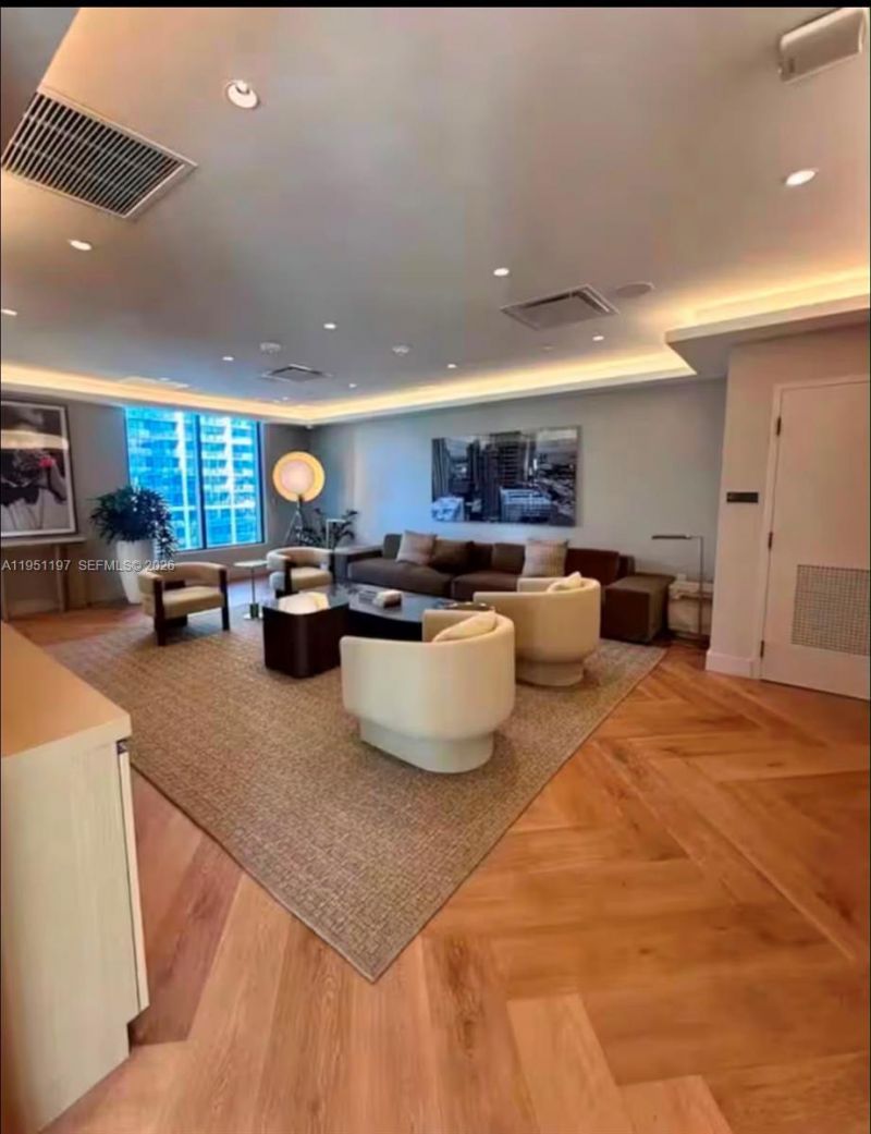 121 NE 5th, Unit 306, Miami, FL 33132 Photo