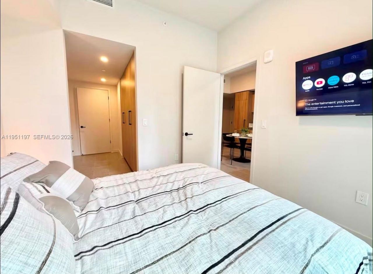 121 NE 5th, Unit 306, Miami, FL 33132 Photo