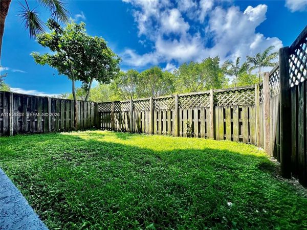 5201 Geneva Way, Unit 109, Doral, FL 33166