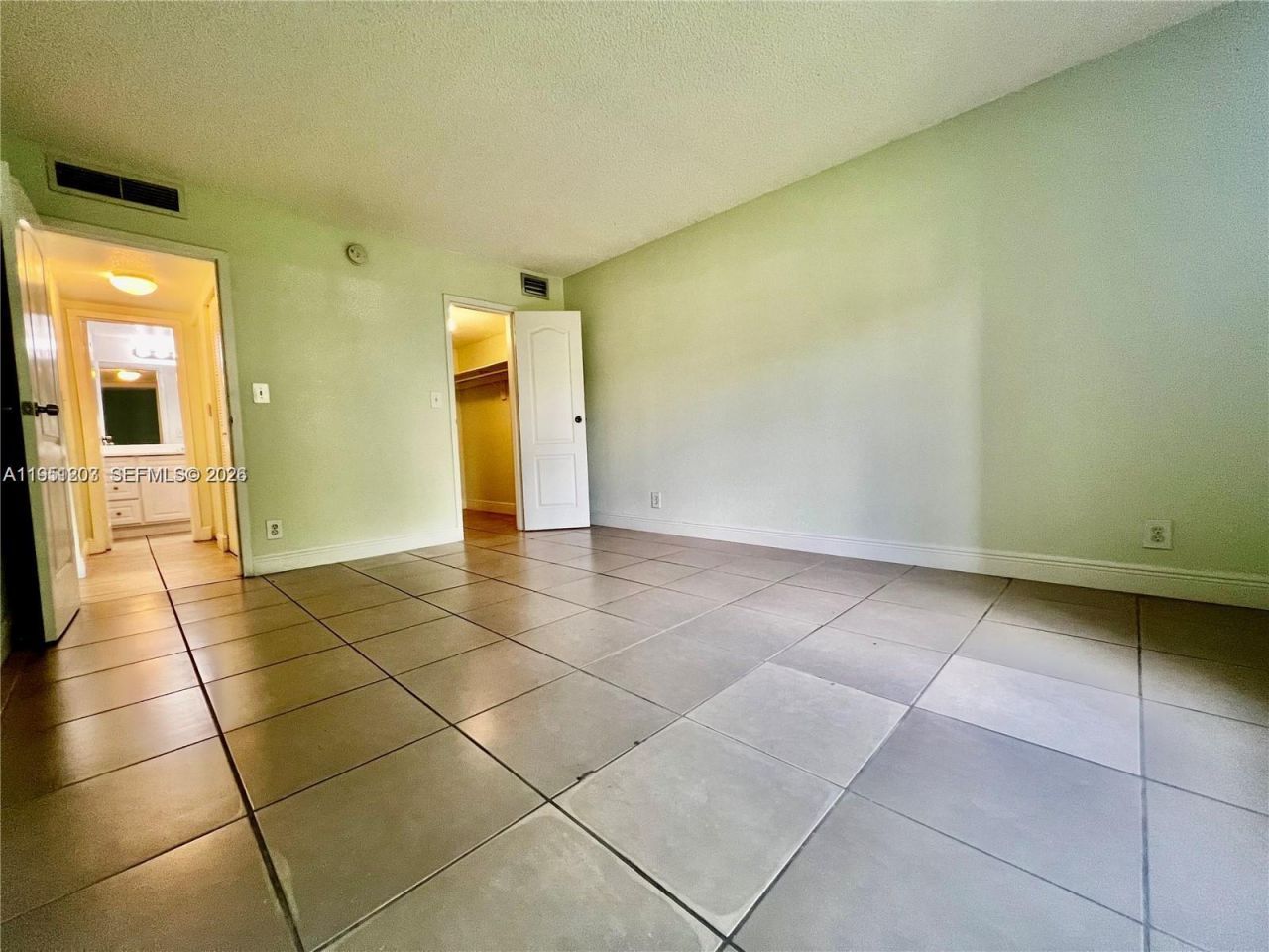 5201 Geneva Way, Unit 109, Doral, FL 33166 Photo