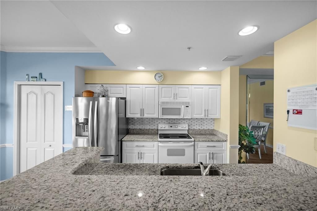 10275 Bismark Palm Way, Unit 1112, Fort Myers, FL 33966 Photo