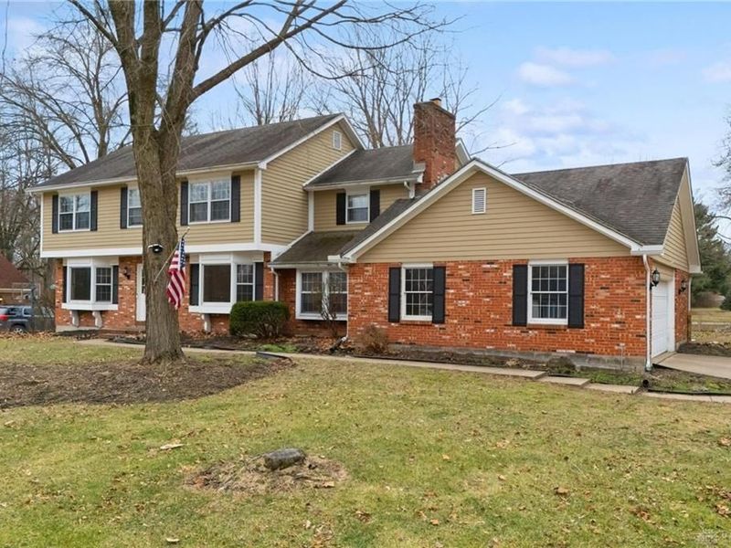 9644 Bridlewood Trail, Dayton, OH 45458 Photo 3