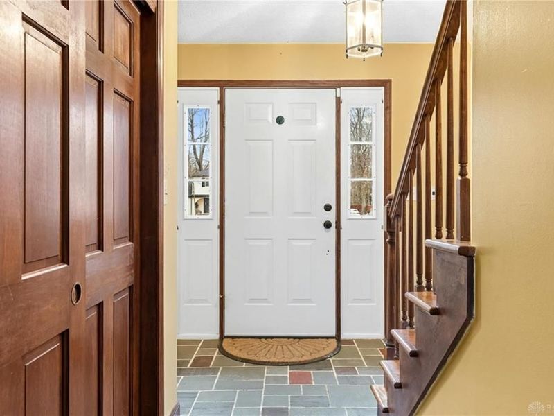 9644 Bridlewood Trail, Dayton, OH 45458 Photo 6