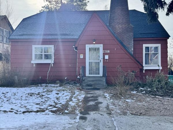 2318 Garden Avenue, Klamath Falls, OR 97601