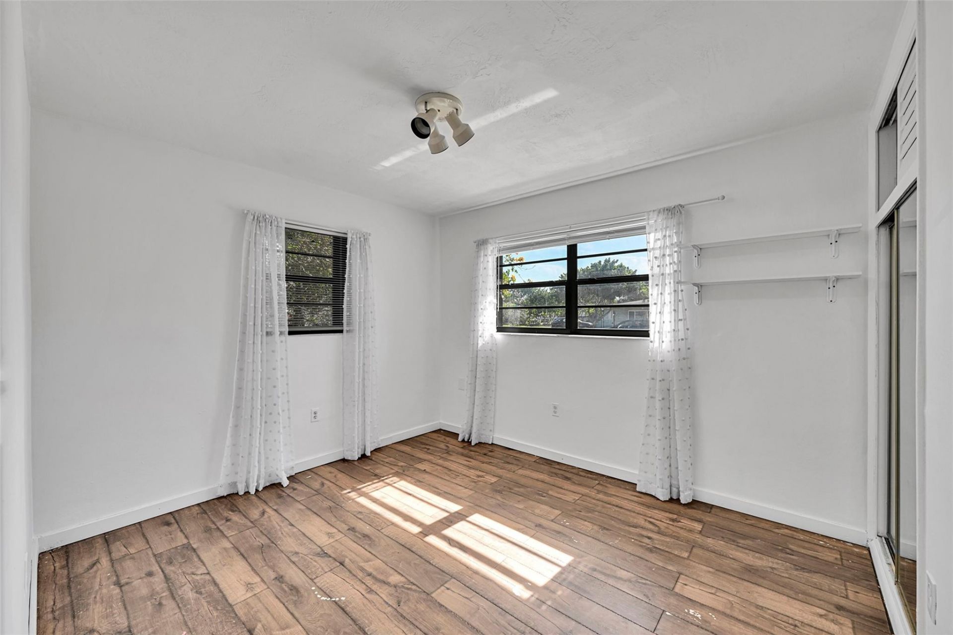 6881 SW 2nd Street, Pembroke Pines, FL 33023 Photo