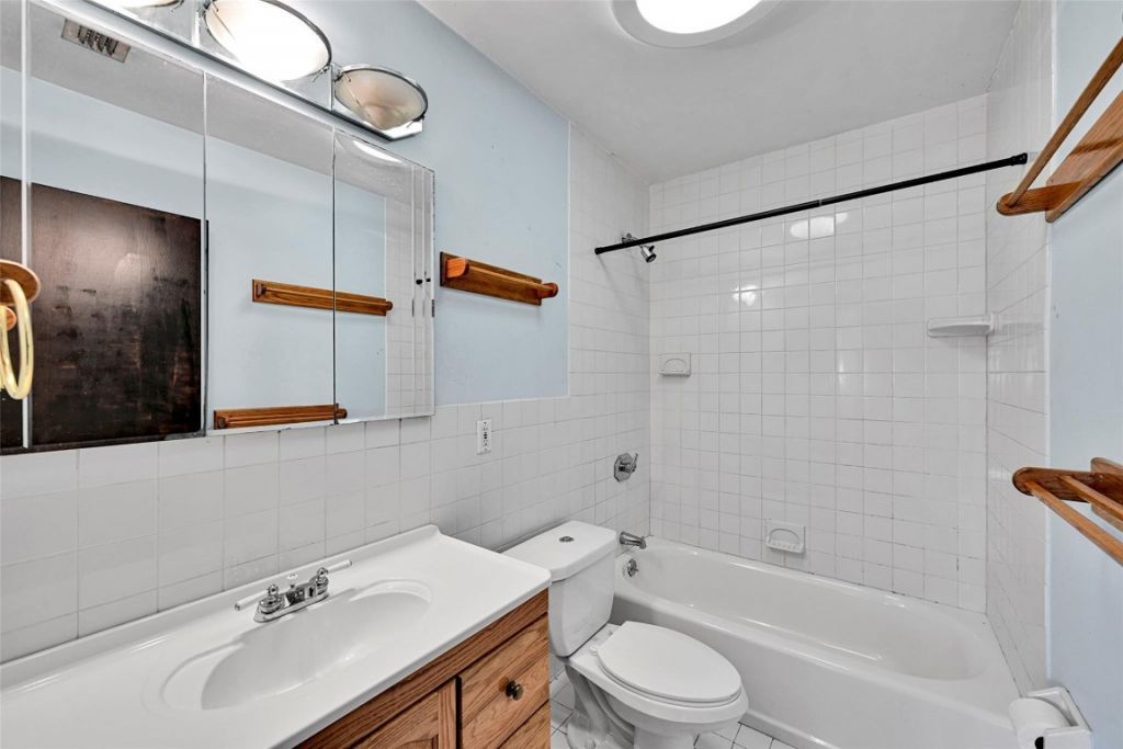 6881 SW 2nd Street, Pembroke Pines, FL 33023 Photo