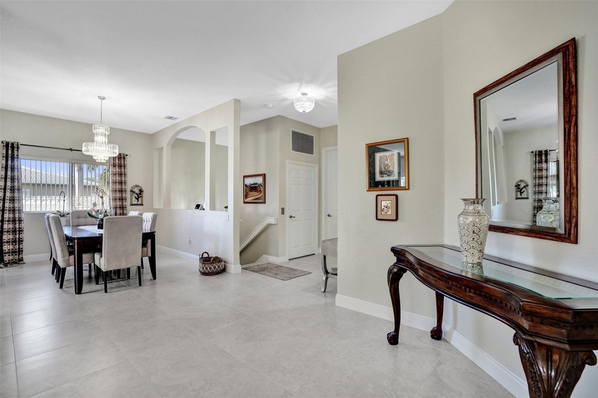 7967 E Exeter Boulevard, Unit 203, Tamarac, FL 33321 Photo