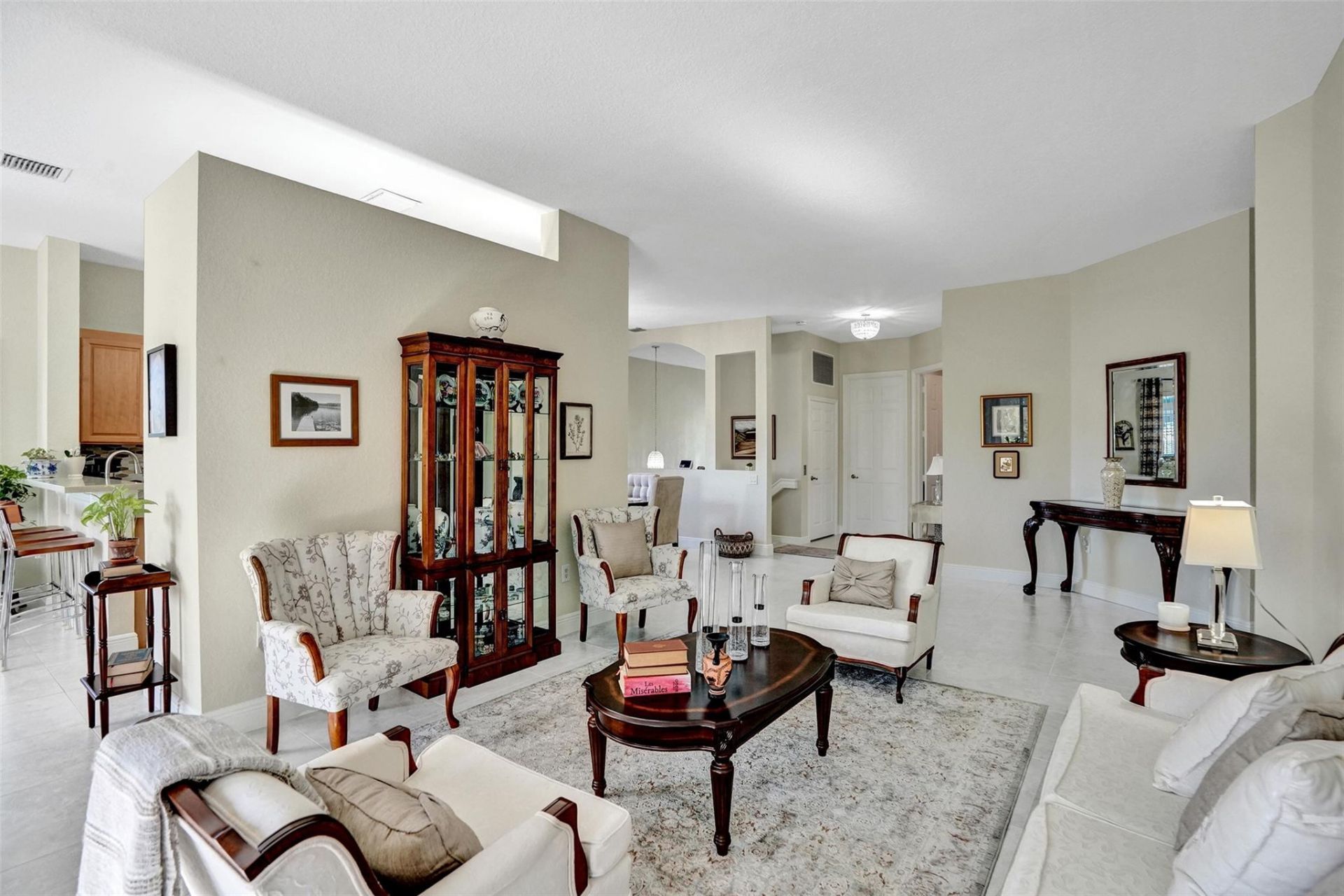 7967 E Exeter Boulevard, Unit 203, Tamarac, FL 33321 Photo