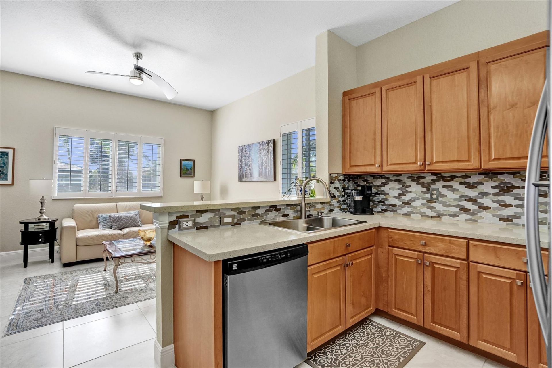 7967 E Exeter Boulevard, Unit 203, Tamarac, FL 33321 Photo