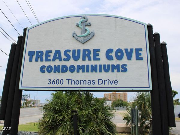 3600 Thomas Drive, Unit C209, Panama City, FL 32408