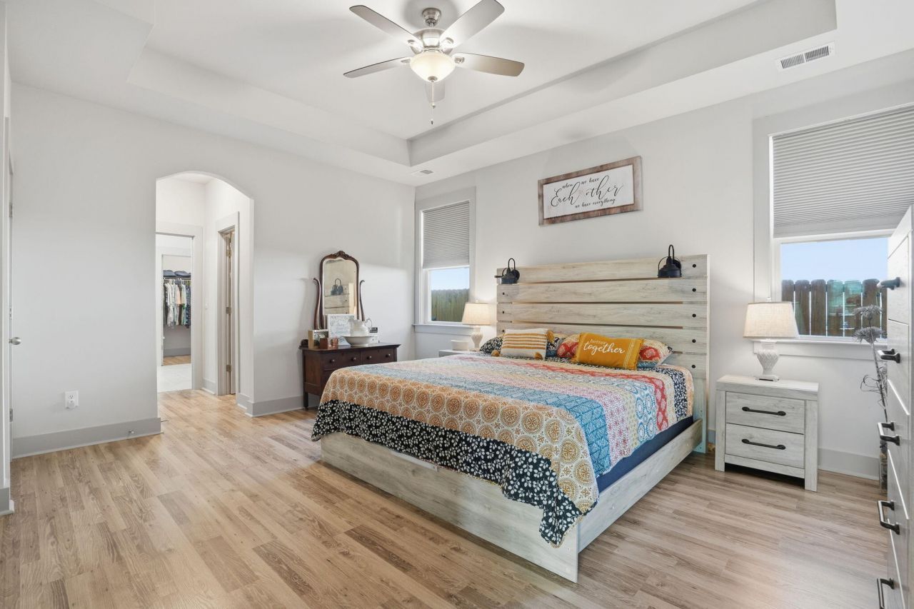 274 Whirlaway Drive Photo 9