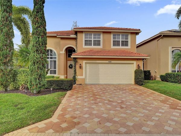 7526 Colony Palm Dr, Boynton Beach, FL 33436