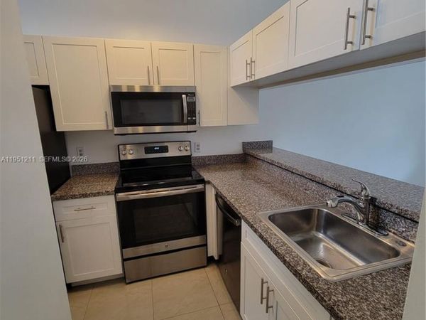 958 Coral Club Dr, Unit 958, Coral Springs, FL 33071