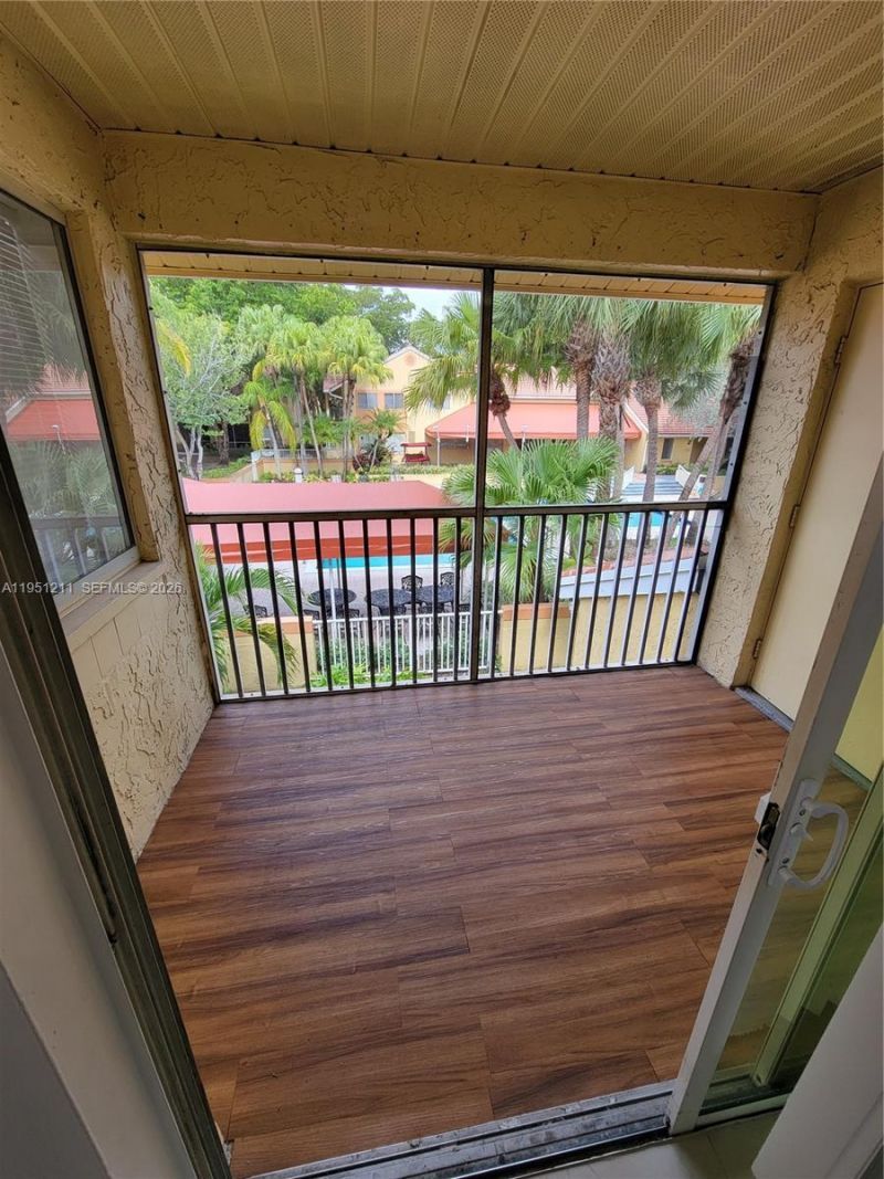 958 Coral Club Dr, Unit 958, Coral Springs, FL 33071 Photo