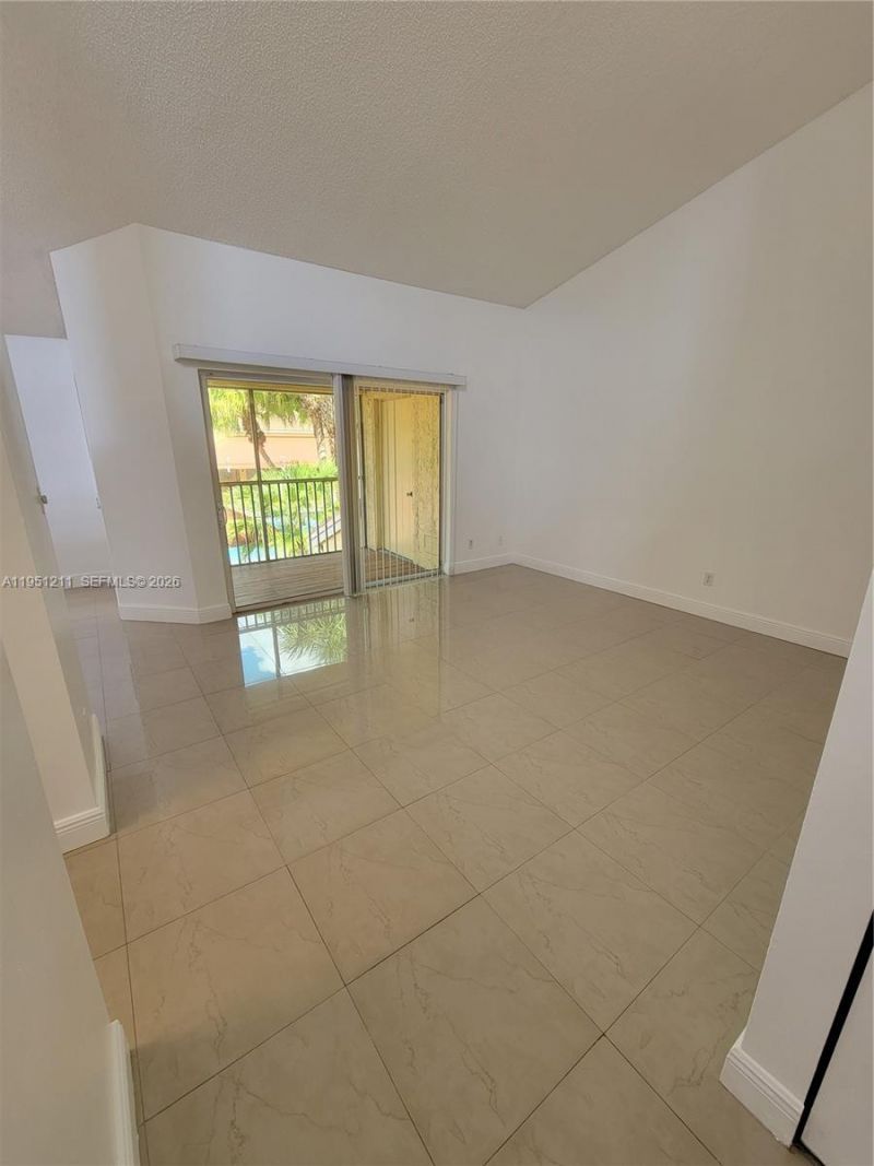 958 Coral Club Dr, Unit 958, Coral Springs, FL 33071 Photo