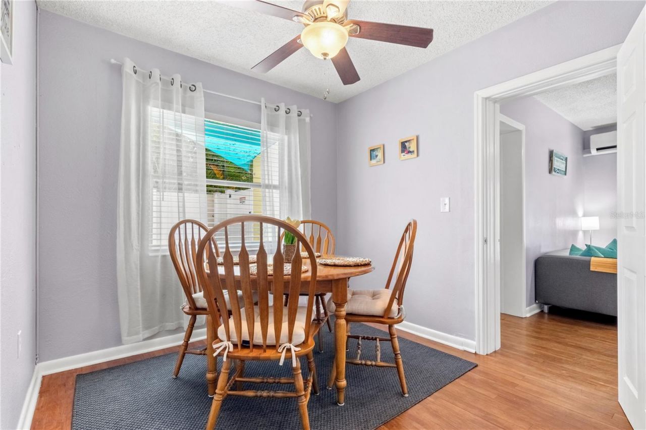 5596 100th Way N, Saint Petersburg, FL 33708 Photo