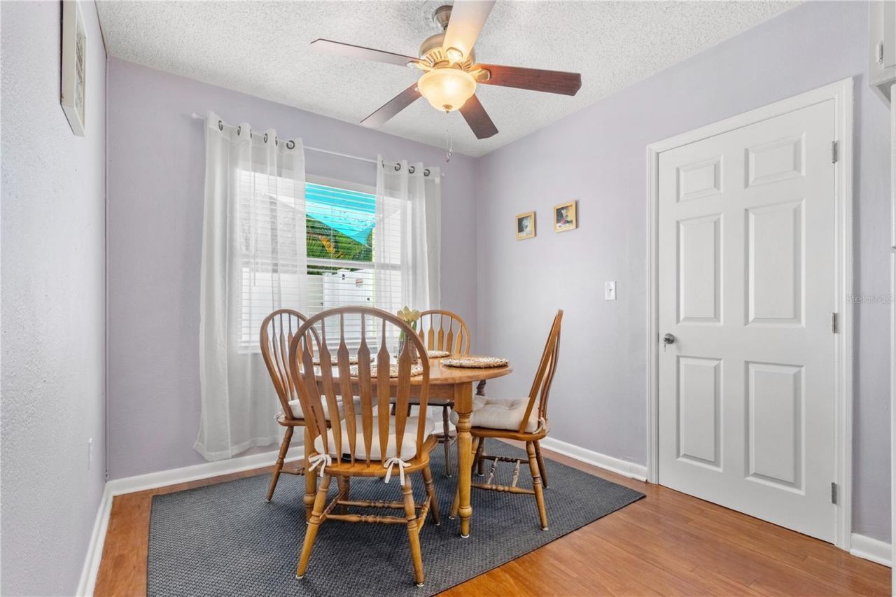 5596 100th Way N, Saint Petersburg, FL 33708 Photo