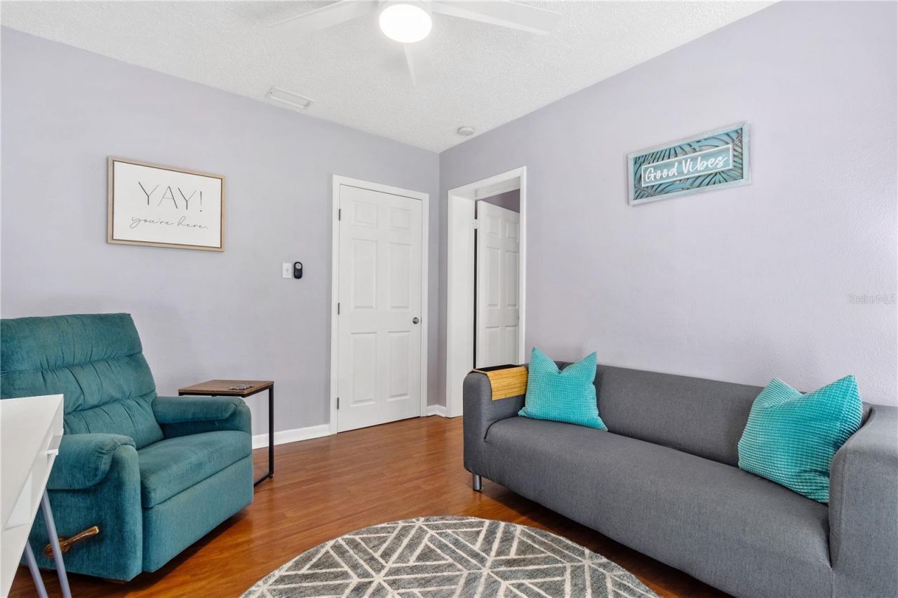 5596 100th Way N, Saint Petersburg, FL 33708 Photo