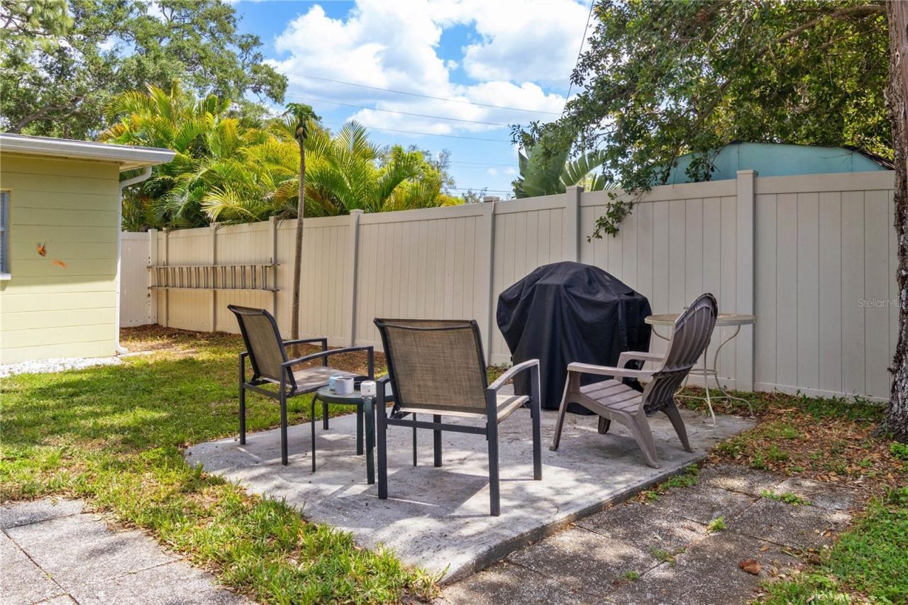 5596 100th Way N, Saint Petersburg, FL 33708 Photo