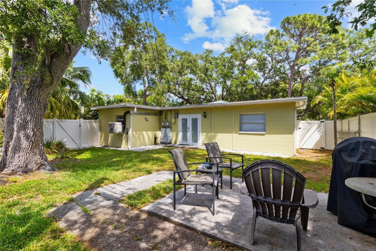 5596 100th Way N, Saint Petersburg, FL 33708 Photo