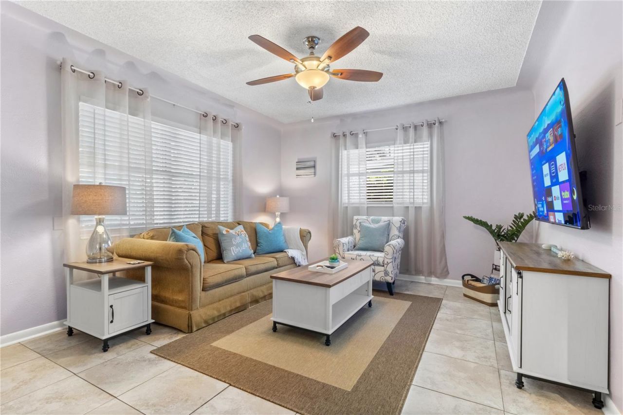 5596 100th Way N, Saint Petersburg, FL 33708 Photo