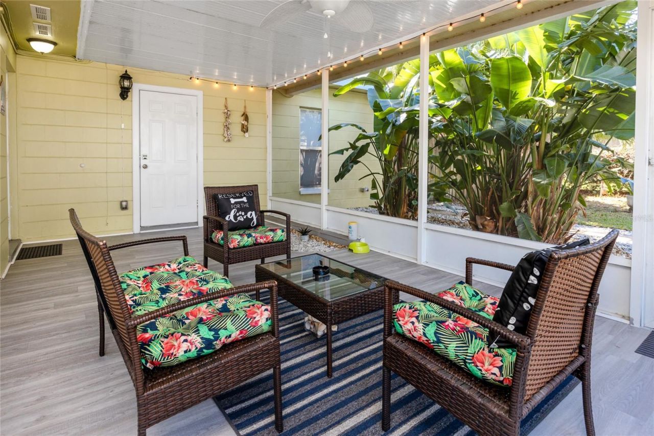 5596 100th Way N, Saint Petersburg, FL 33708 Photo