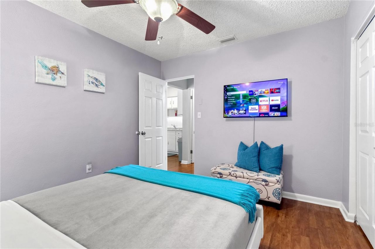5596 100th Way N, Saint Petersburg, FL 33708 Photo