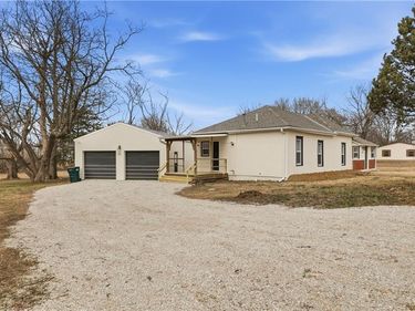 402 S Jefferson Street, Archie, MO 64725