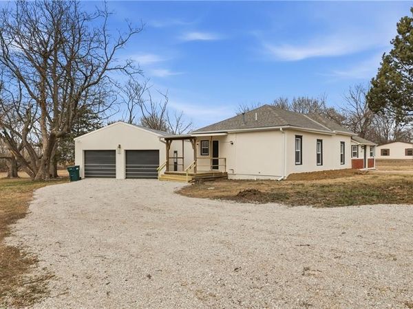 402 S Jefferson Street, Archie, MO 64725