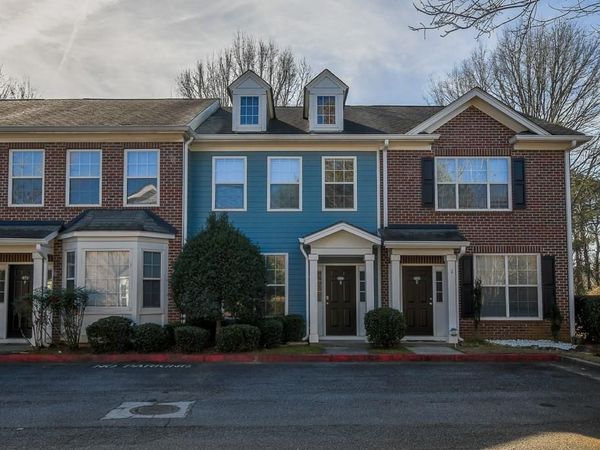 369 Pine Hill, Norcross, GA 30093