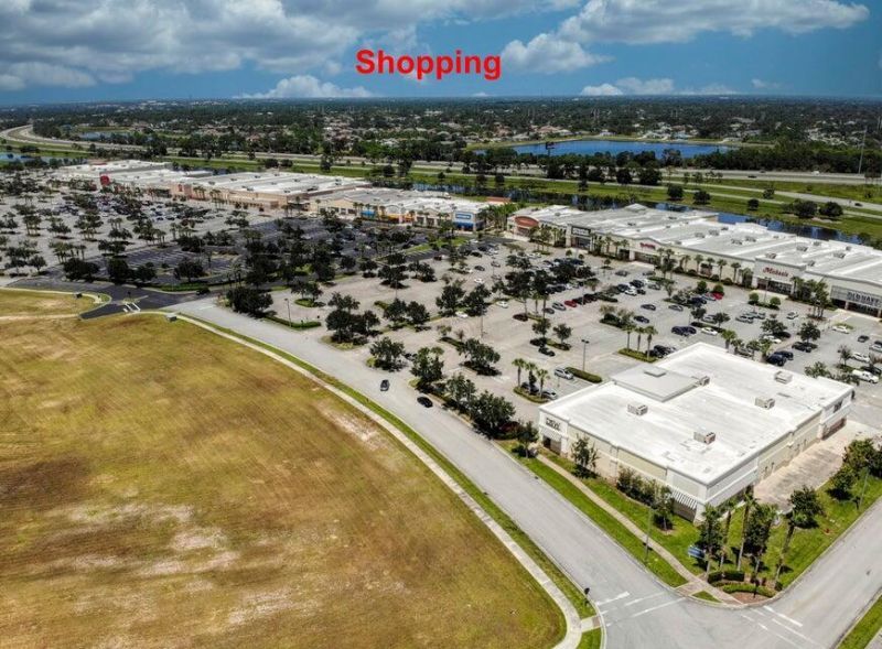 11784 SW Sailfish Isles Way, Port Saint Lucie, FL 34987 Photo