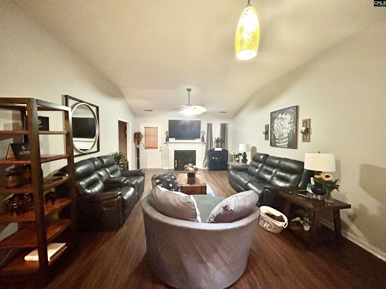 219 Walnut Grove Circle Photo 10